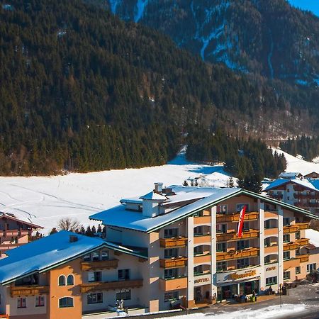 Hotel Alpenwelt Superior Flachau Exterior photo