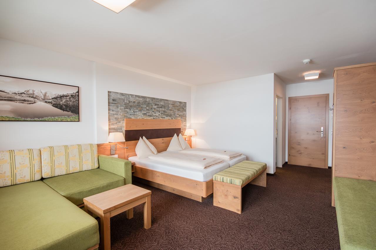 Hotel Alpenwelt Superior Flachau Exterior photo