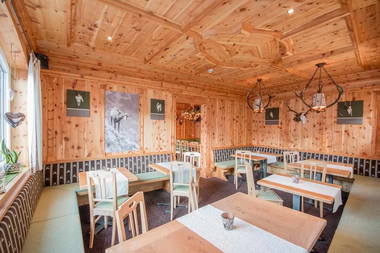 Hotel Alpenwelt Superior Flachau Exterior photo